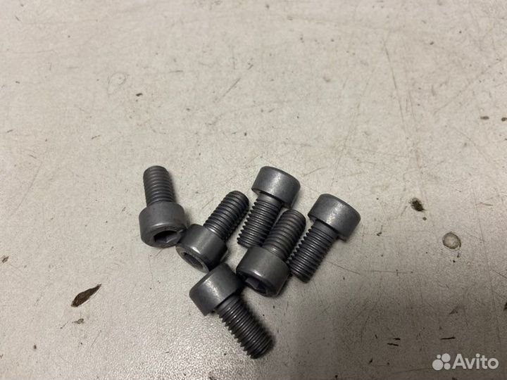 Болт трансмиссия(6шт) Volksawagen Passat B5
