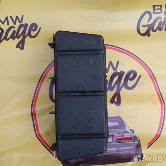 Bmw e39 лоток в багажном отделении