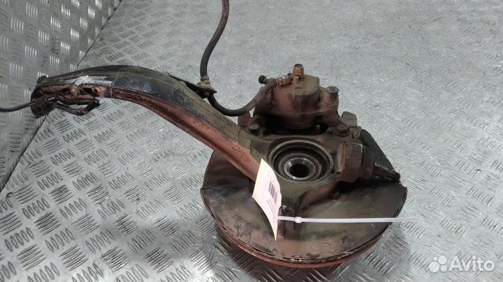 Кулак поворотный правый Honda Accord 7 (02-06)