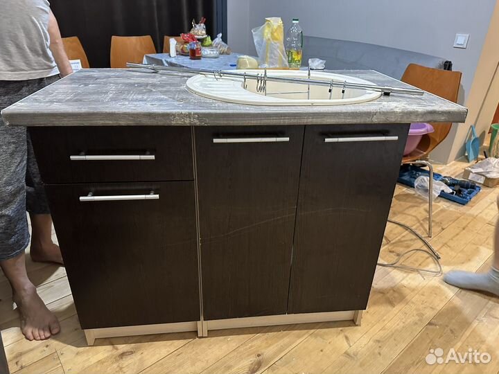 Мойка со шкафом бу. В хорошем состоянии