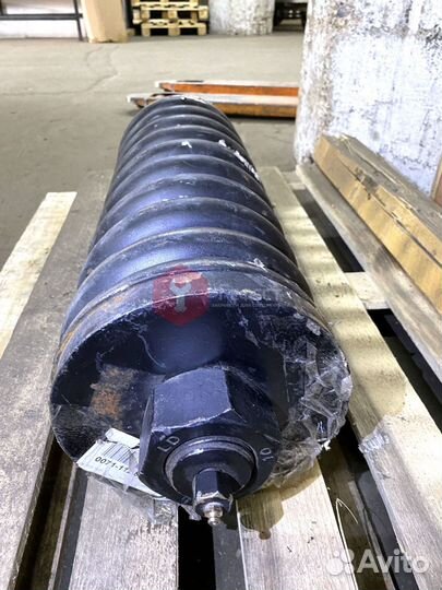 Натяжитель гусеницы JCB JS220L.reachjra0215