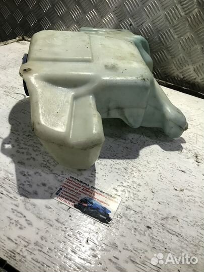 Бачок омывателя Мерседес Вито Mercedes Vito