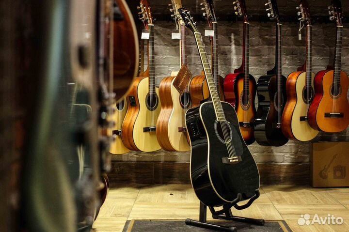 Электроакустическая гитара Colombo + Аксессуары