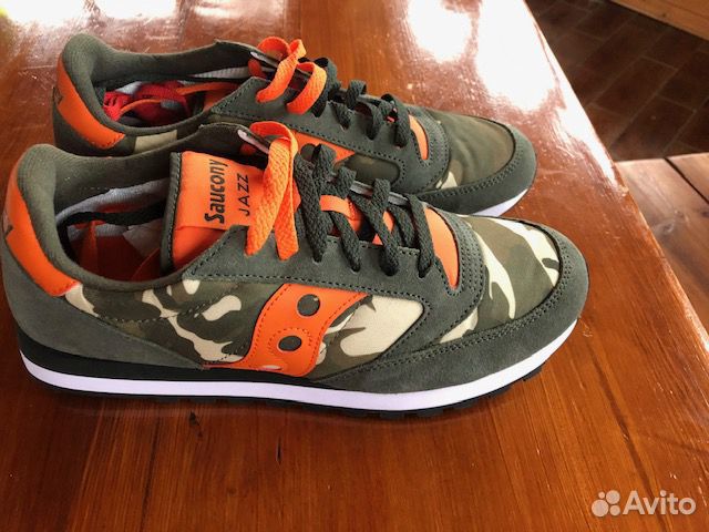 Кроссовки новые