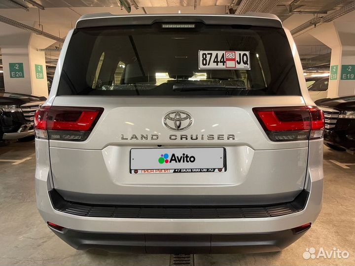 Toyota Land Cruiser 3.3 AT, 2022, 28 км