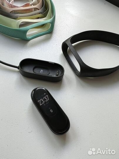 Фитнес браслет xiaomi mi band 4