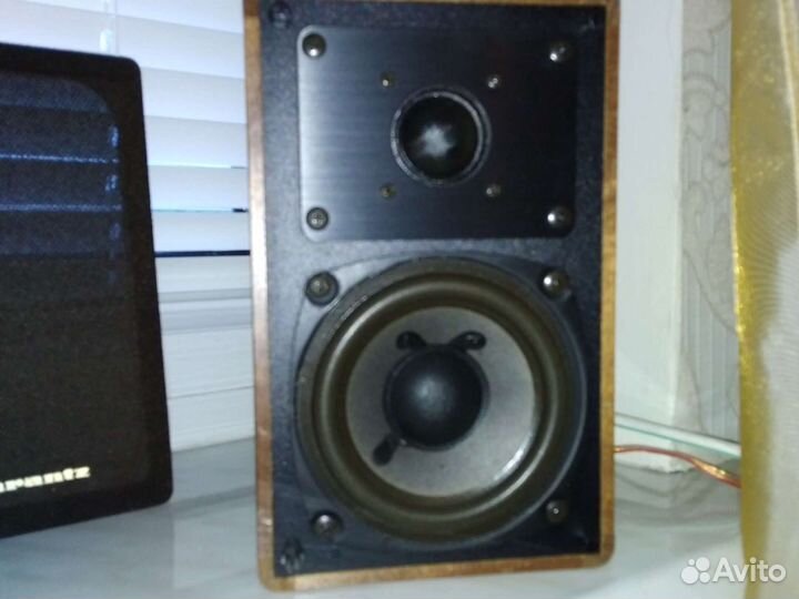 Пара колонок marantz