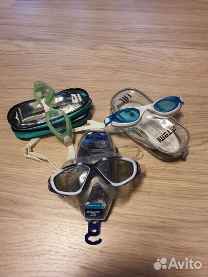 Очки для плавания