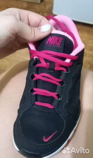 Кроссовки nike женские 37,5