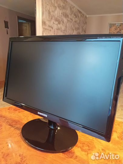 Монитор Samsung SyncMaster S19B300