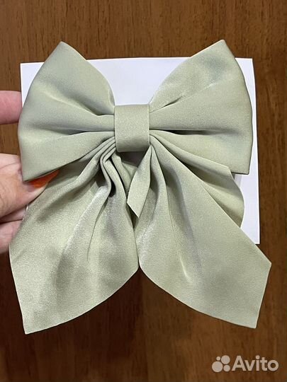Заколка бант новый