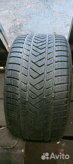Pirelli Winter Sottozero 3 275/35 R21 и 315/30 R21 105V