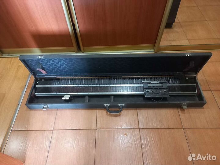 Вязальная машинка нева 1