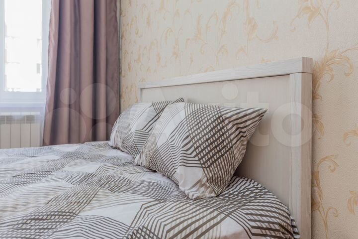 2-к. квартира, 64 м², 10/12 эт.