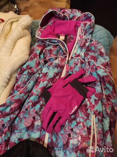 Фирменные вещи пакетом куртки ветровки
