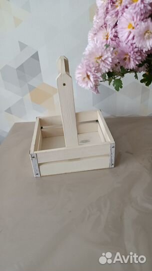 Деревянный ящик для подарка или хранения