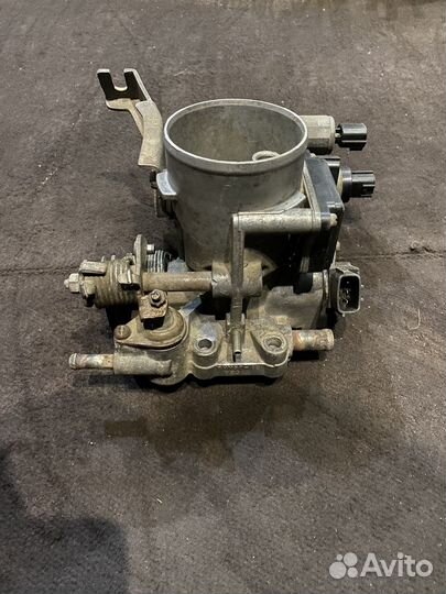 Дросельная заслонка Nissan Almera N15