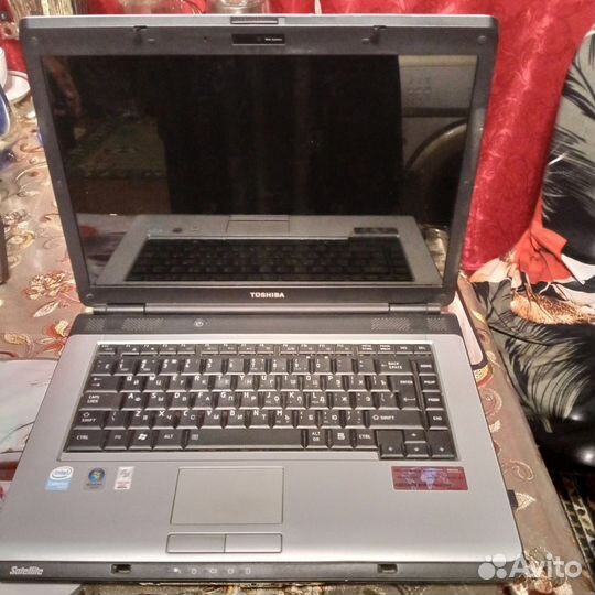 Ноутбук toshiba satellite