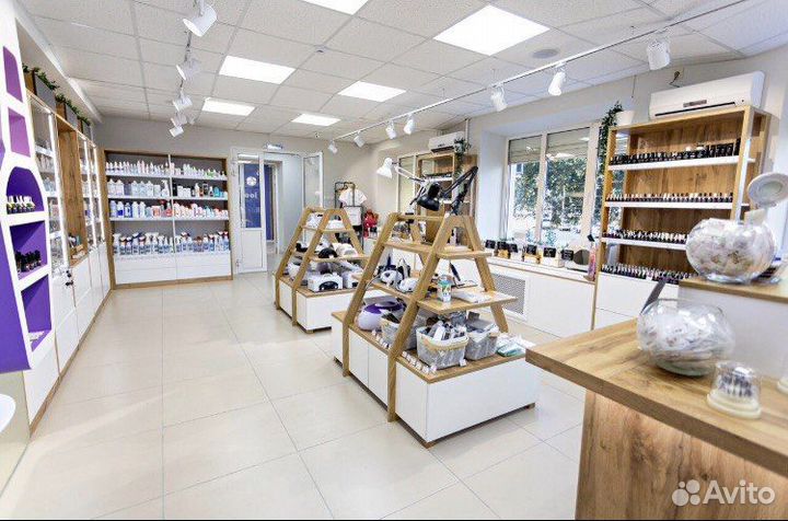 Продавец-консультант косметики