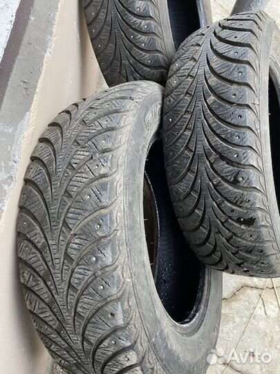 Sava Eskimo Stud 185/65 R15