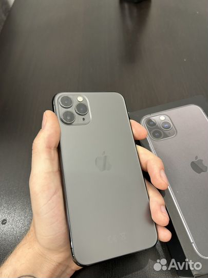 iPhone 11 Pro, 64 ГБ
