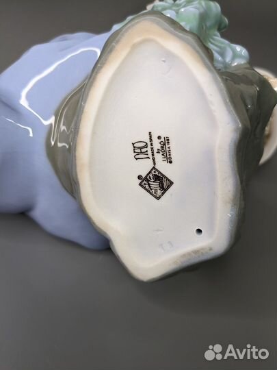 Статуэтка девушка с соловьем Nao by Lladro