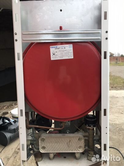 Газовый котел двухконтурный настенный baxi