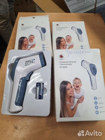 Термометр Dt-8836