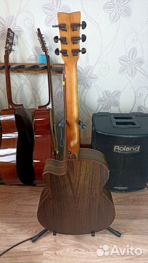 Электроакустическая гитара