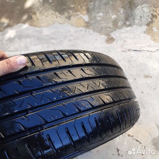 Goodyear EfficientGrip Performance SUV 225/55 R19
