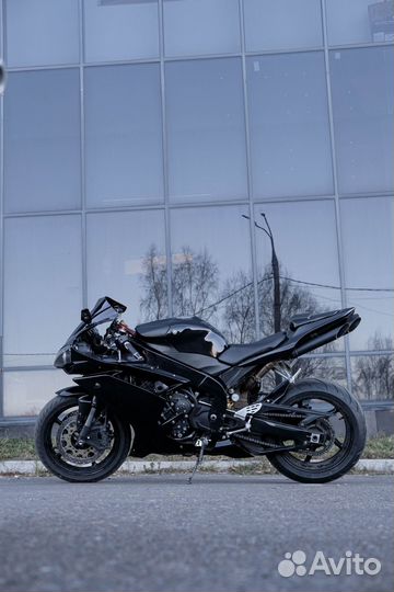 Yamaha R1