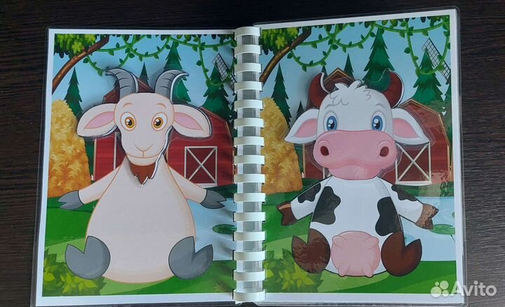 Книжка для малышей на липучках 