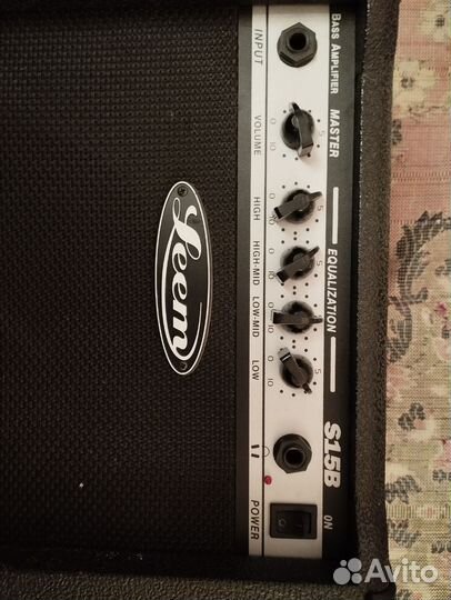 Гитарный комбоусилитель