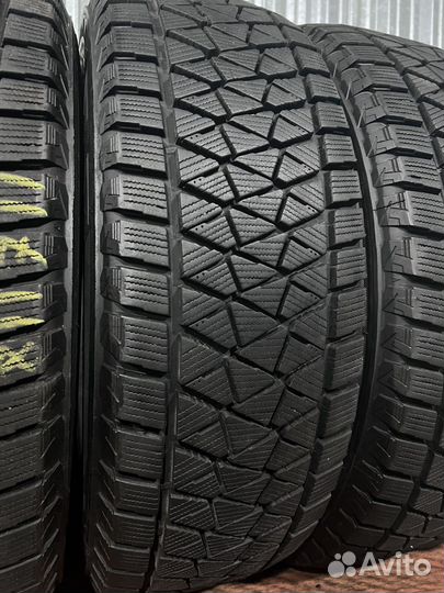 Bridgestone Blizzak DM-V2 225/65 R17 102Q