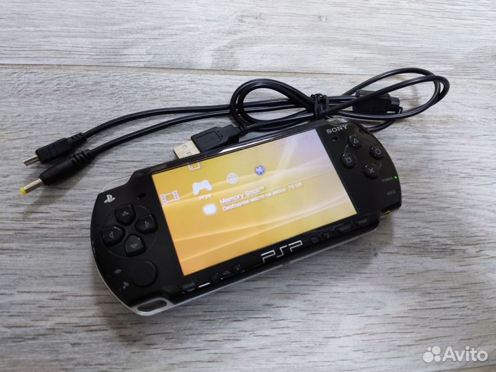 PSP 3008 Wi-Fi 128Gb, 48 игр, две батареи