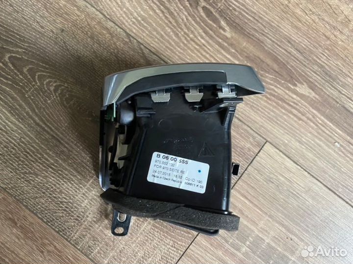 Дефлектор салонный передний левый Porsche Panamera