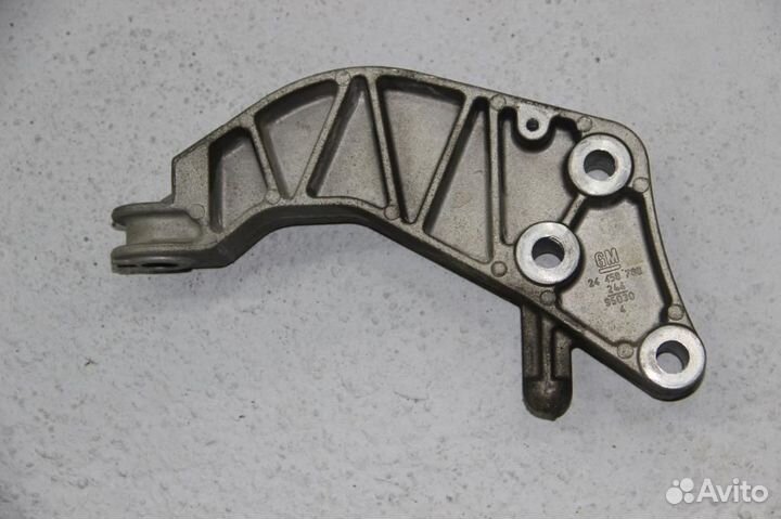 Кронштейн АКПП Opel Astra H / Family 2004