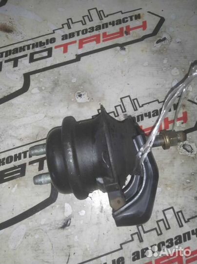 Подушка двс toyota mark II mark II blit verossa JZ