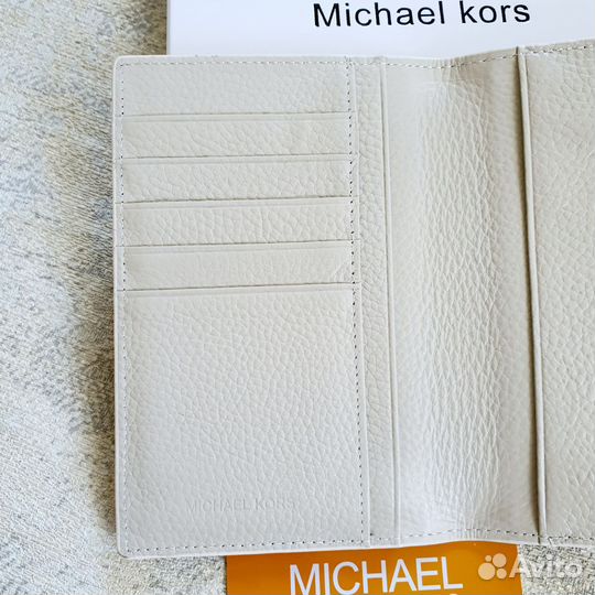 Обложка на паспорт Michael Kors
