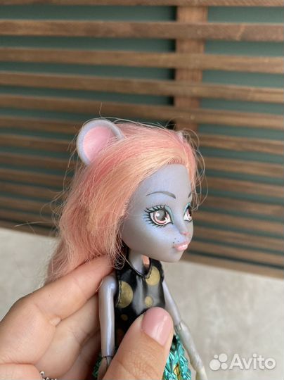 Кукла монстр хай