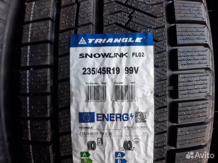 Triangle Trin PL02 235/45 R19 98V