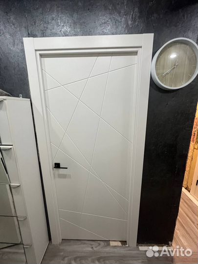 Межкомнатные двери с декоративной отделкой