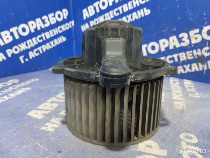 Моторчик печки Hyundai Accent седан 2005