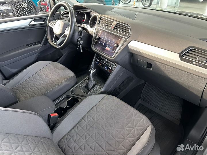 Volkswagen Tiguan 1.4 AMT, 2021, 75 692 км