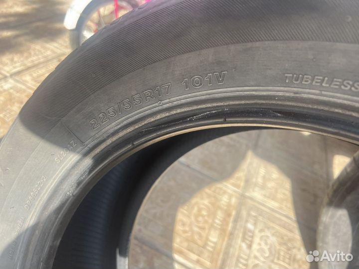 Kumho KRA01 225/55 R17 150B