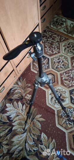 Штатив для фотоаппарата Sumdex