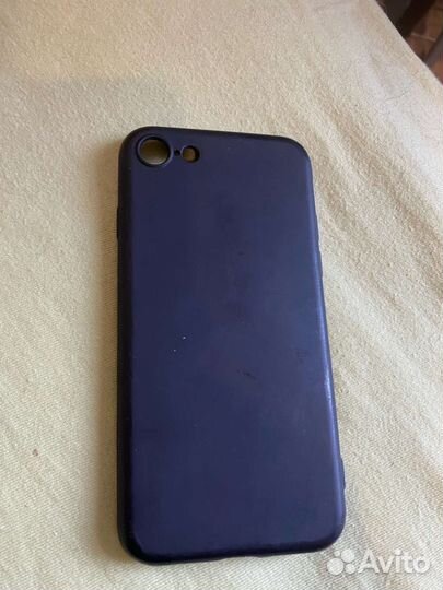 Чехлы на телефон