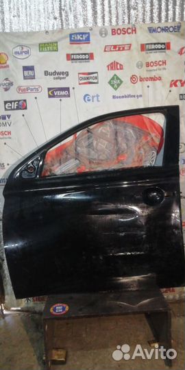 Дверь левая передняя Митсубиси Аутлендер 15-18гг