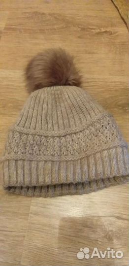 Шапка,бомбон натуральный