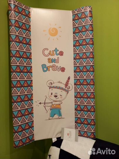 Пеленальная доска на кроватку